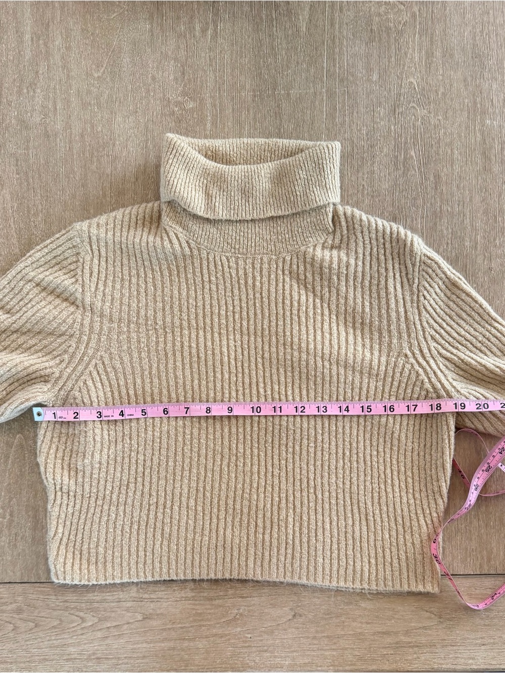 House of Harlow 1960 Cream Ribbed Short Sleeve Turtleneck Sweater Size L - Picture 2 of 4